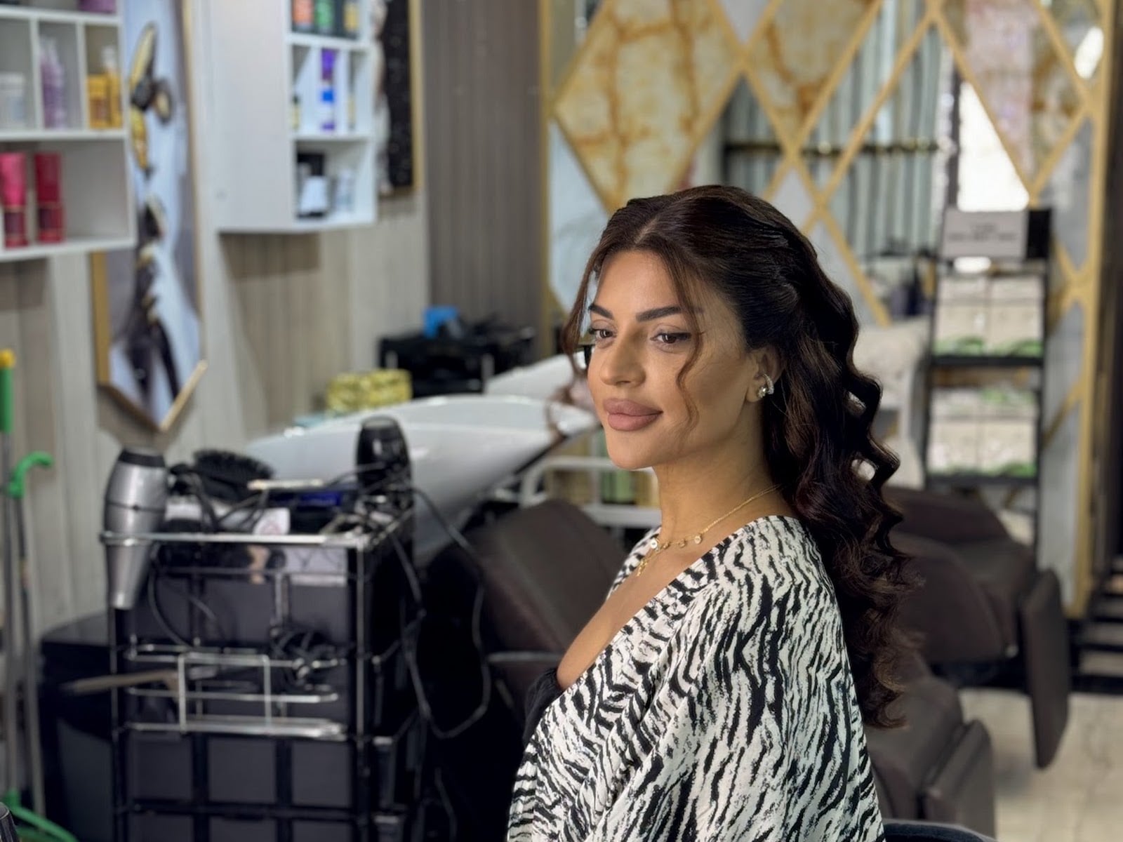 700 Ladies Salon - Beauty Salons in Sheikh Zayed Rd, Dubai