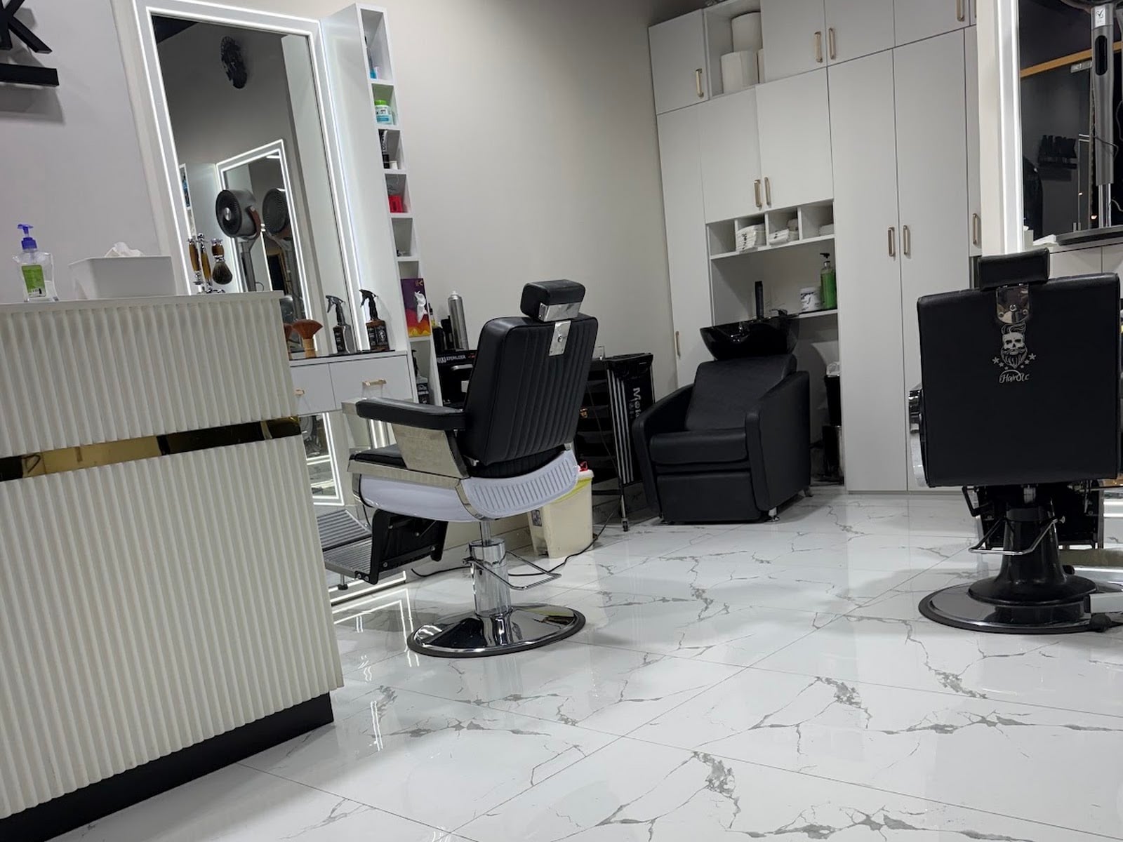 Al Baik Gent's Salon - Barber Shops in International City Phase (2), Dubai