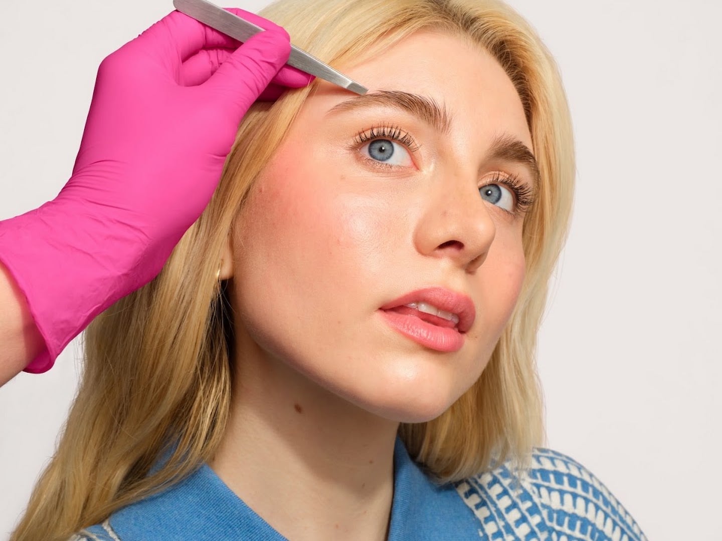 Benefit Cosmetics Brow Bar - Hair Removal Salons in Jumeirah Beach Residence, Dubai