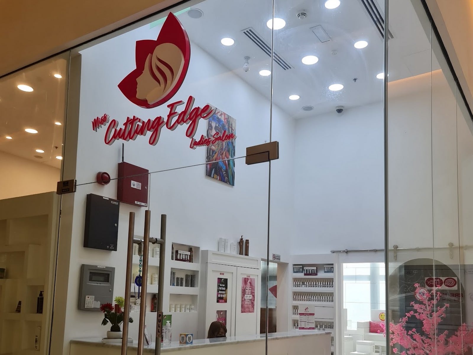 Cutting Edge Ladies - Hairdressers in Dubai Marina, Dubai