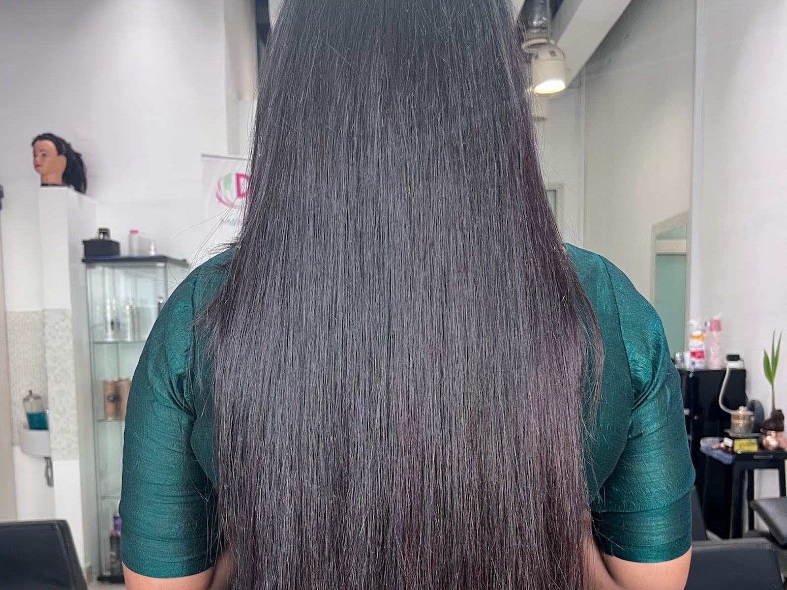 Diana's Makeover Beauty Salon - Beauty Salons in Jumeirah 1, Dubai