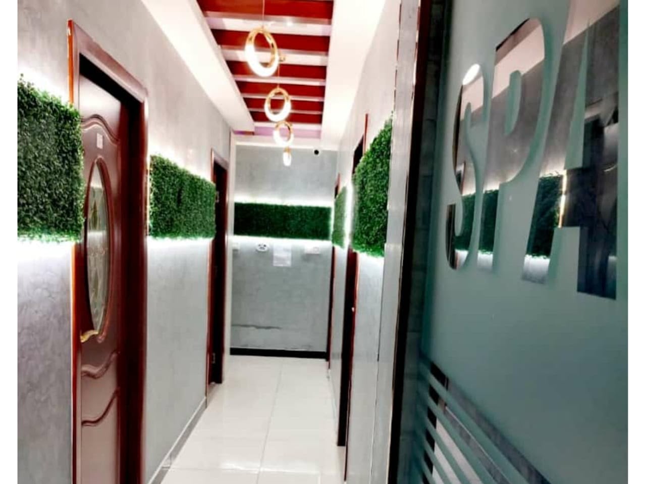 Golden Lotus Spa - Thai Massage Therapists in Dubai Marina, Dubai