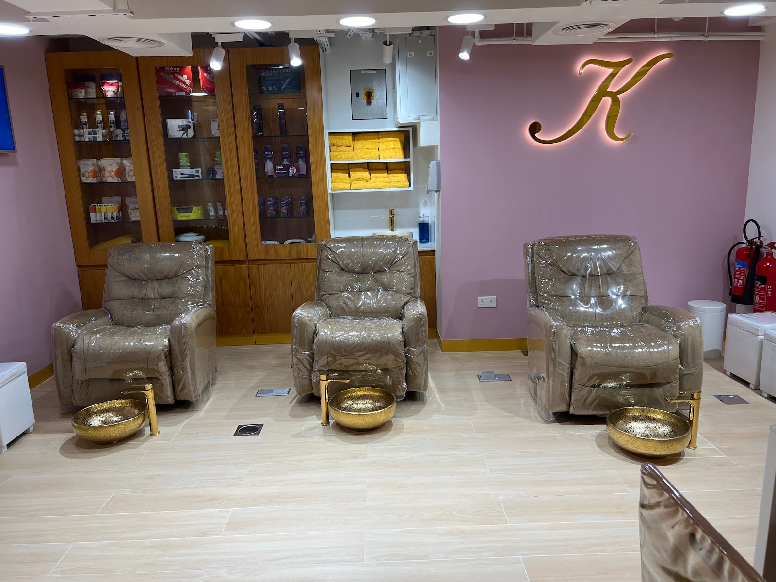 Ksenses World Ladies Salon - Beauty Salons in Dubai Hills, Dubai