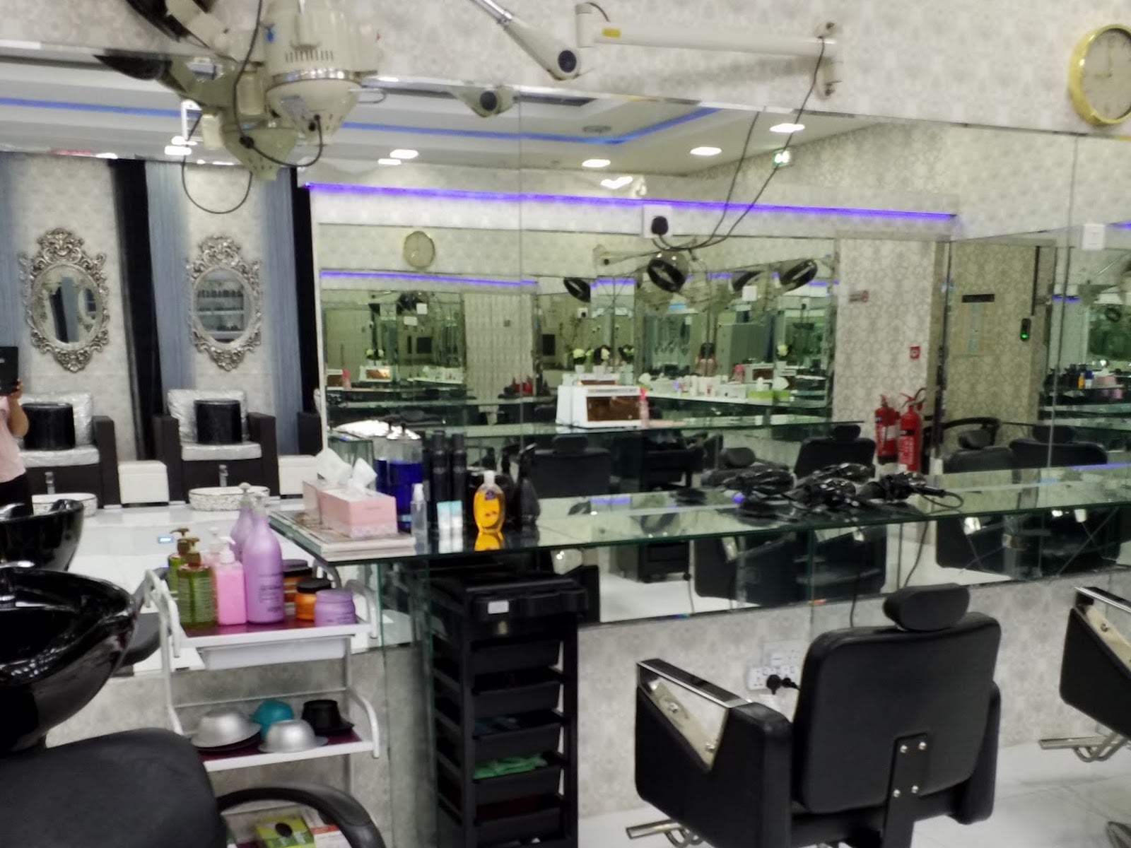 Kundan's Be Belle - Beauty Salons in Al Karama, Dubai