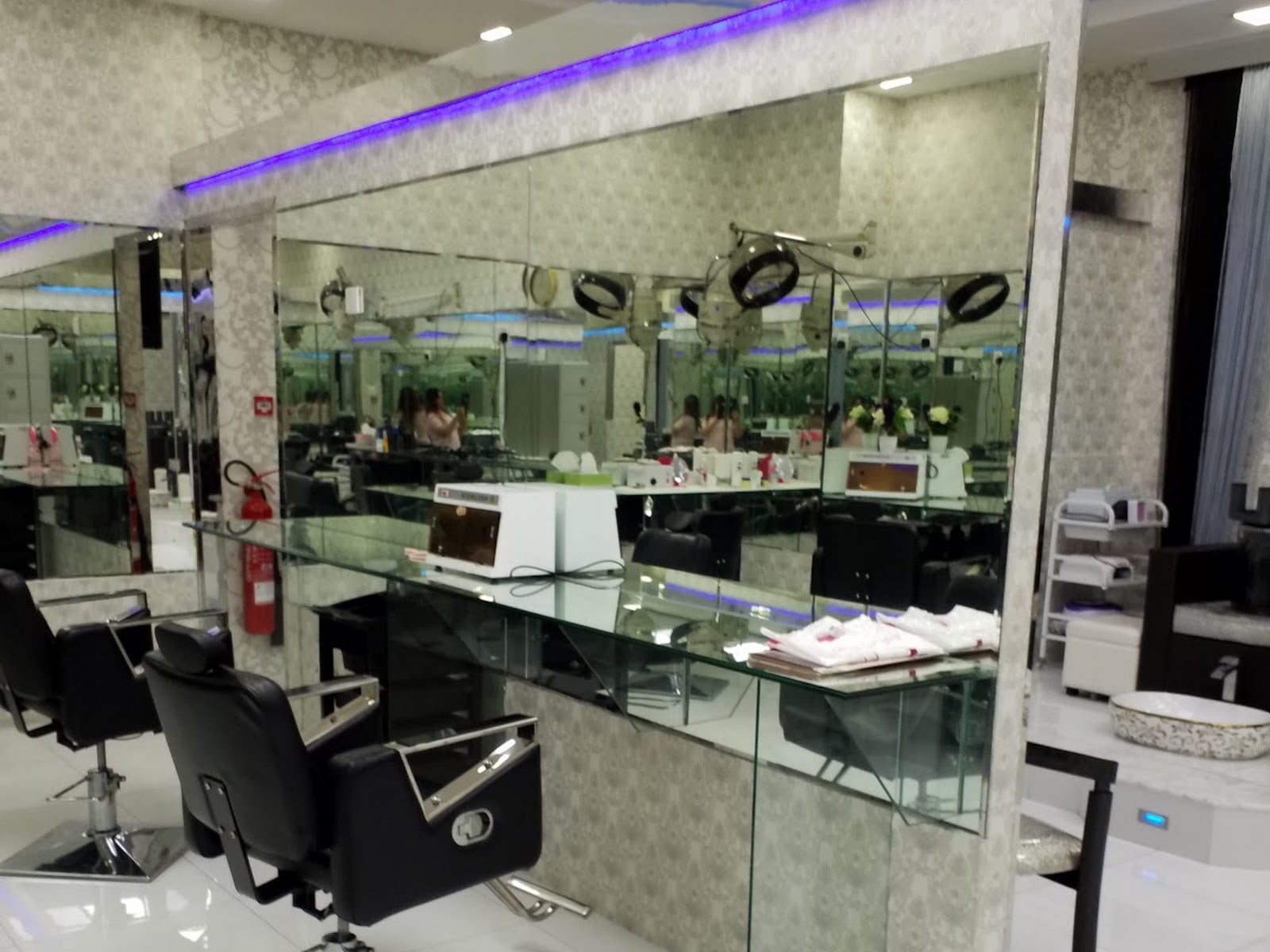 Kundan's Be Belle - Beauty Salons in Al Karama, Dubai