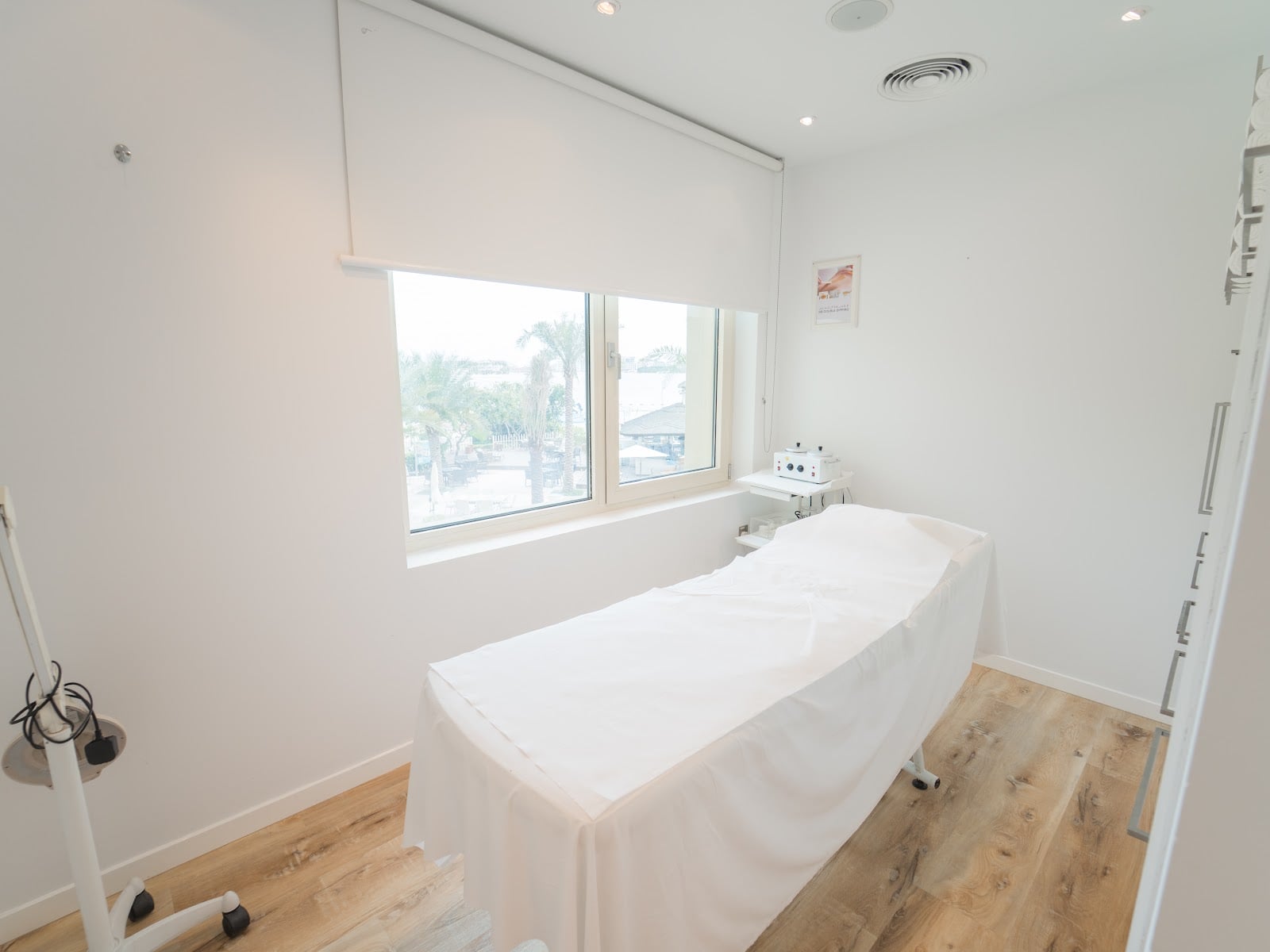 N.Bar Nail Spa & Salon - Nail Salons in Jumeirah, Dubai