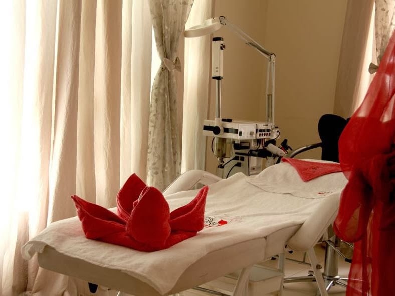 Royal Retreat Beauty and Spa - Beauty Salons in Al Bada'a, Dubai