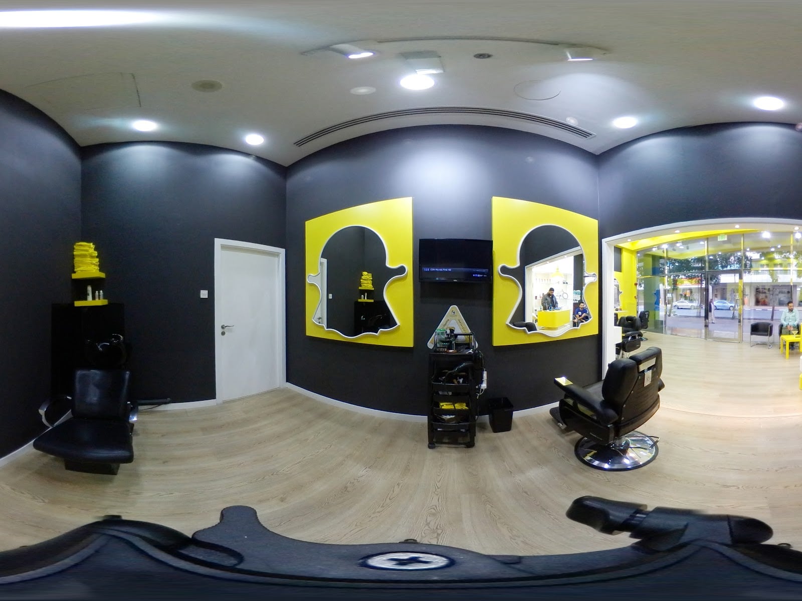 Snaplook Men's Salon - Barber Shops in Oud Metha, Dubai