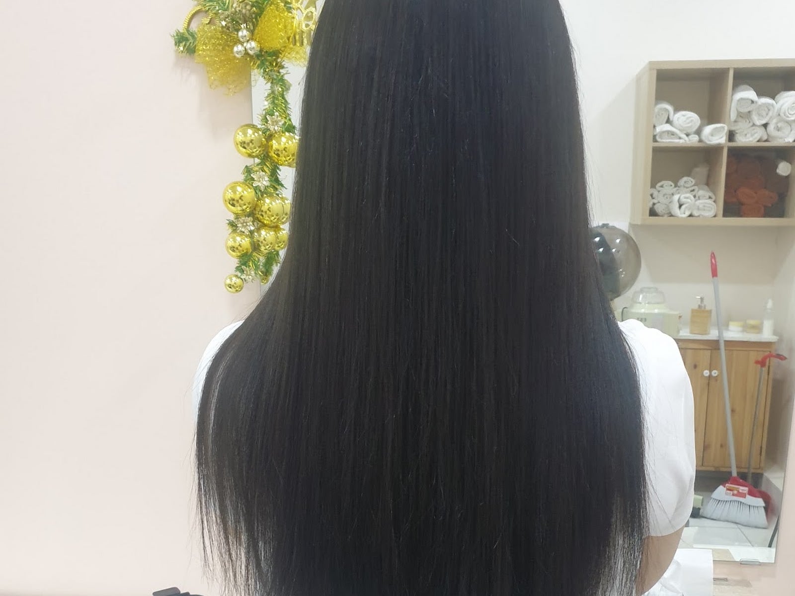 Sparkles N Charms Women's Beauty Salon - Beauty Salons in Trade Centre, Dubai