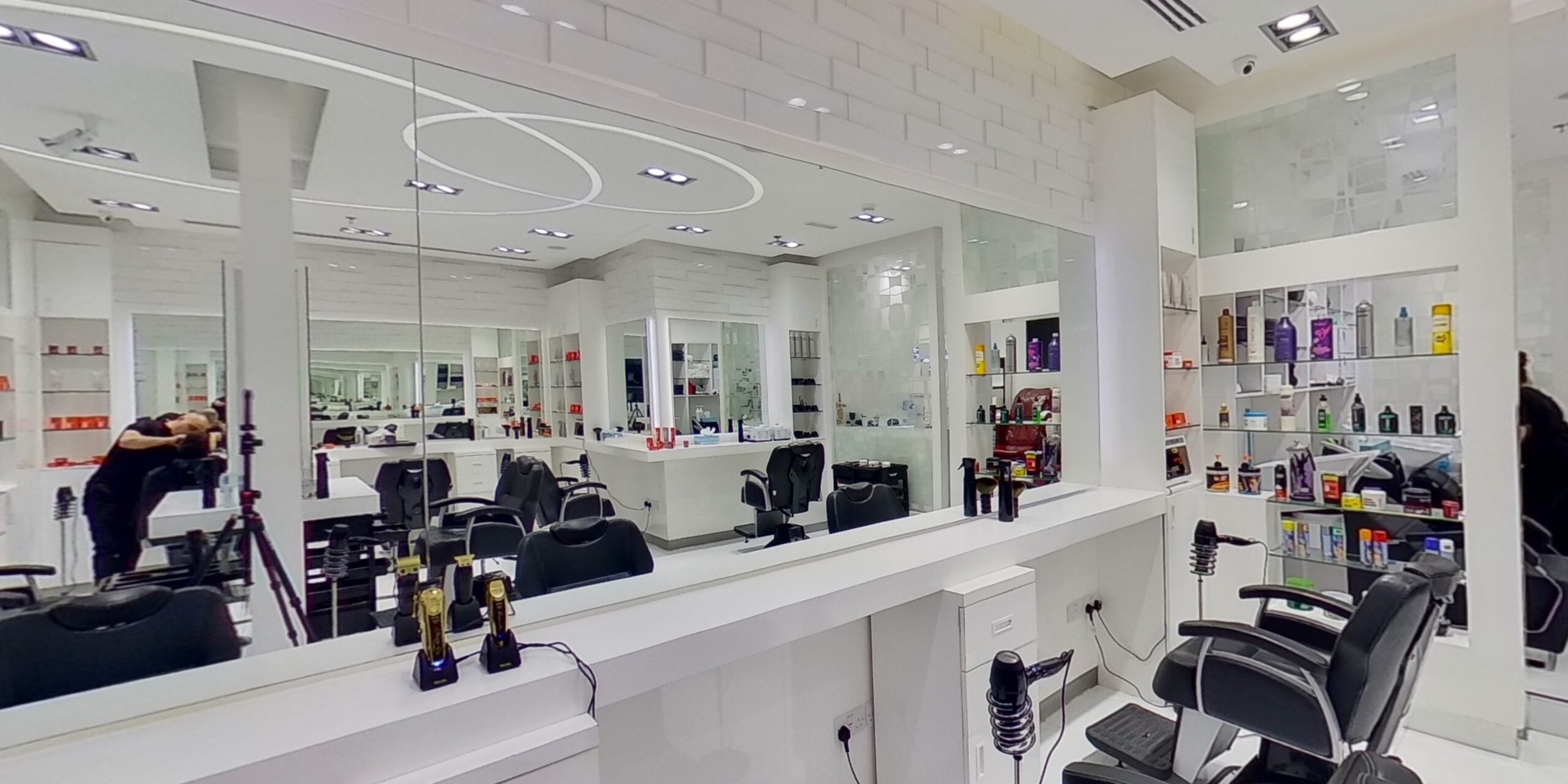 The Lab Gents' Salon & Spa - Barber Shops in Meadows, Dubai