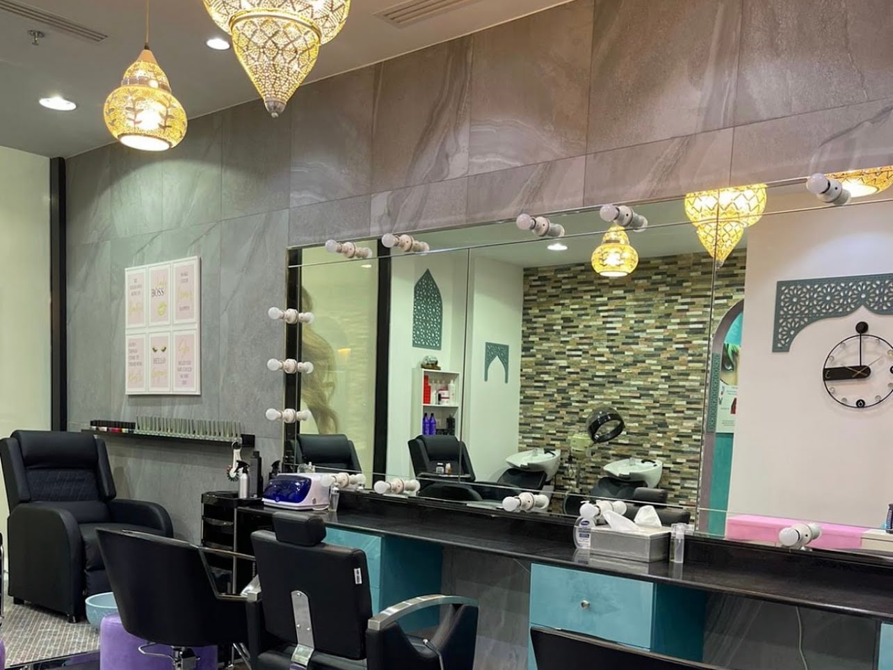 Vibes De La Sultana - Beauty Salons in Majan, Dubai