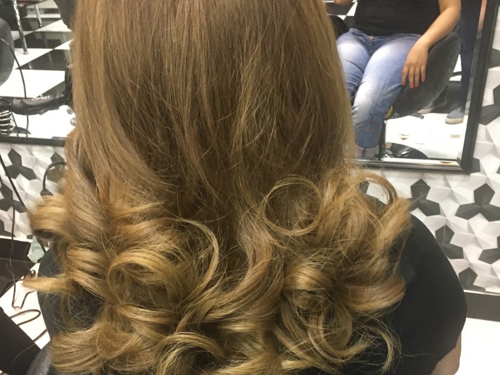 Zoya's Beauty Art Salon - Beauty Salons in Jumeirah Lake Towers, Dubai